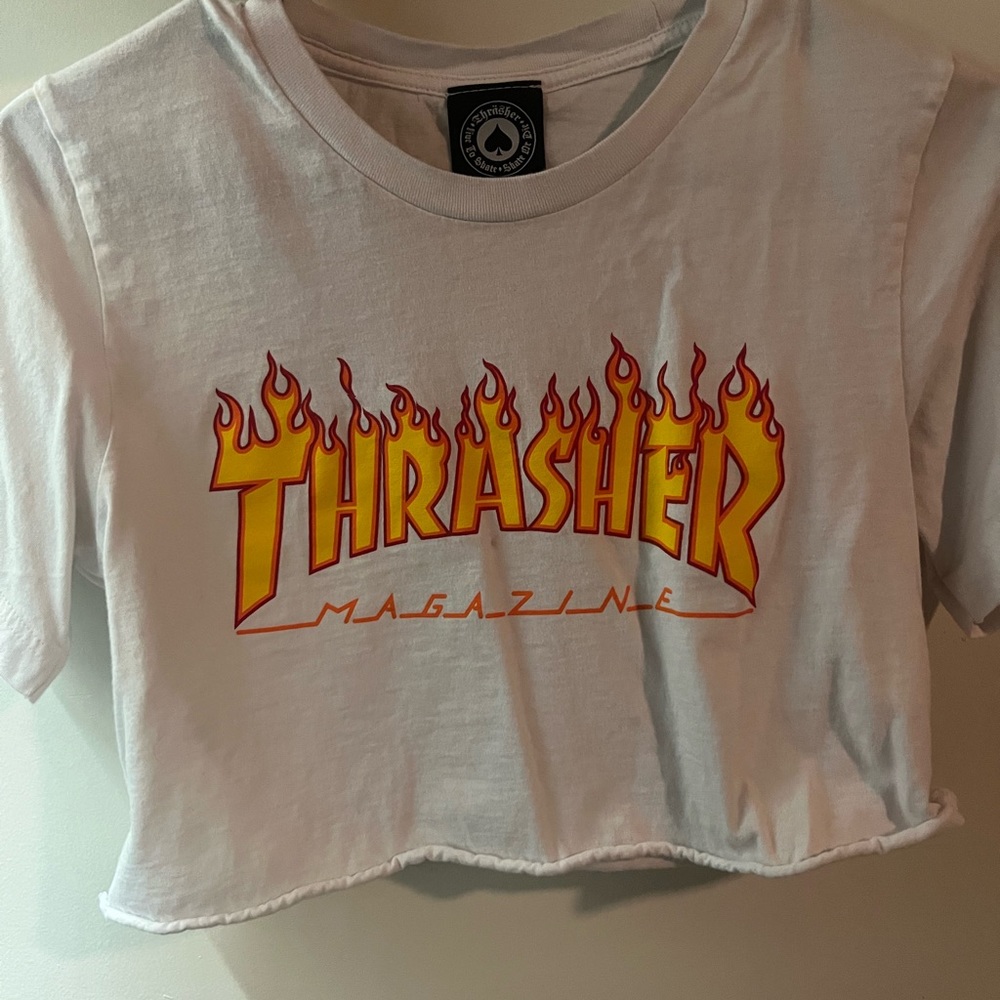 basic thrasher crop top